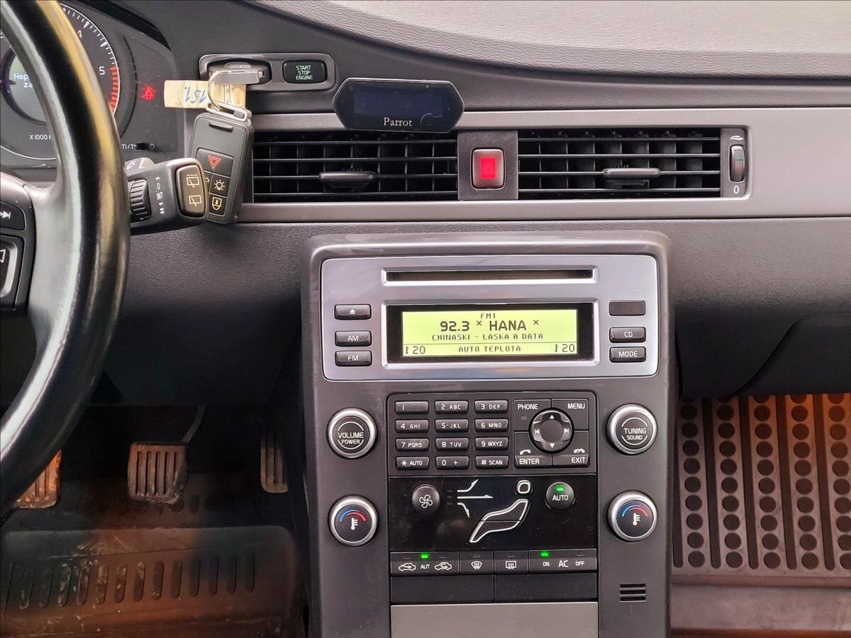 Volvo V70 Kombi 2,4 l 129 kw