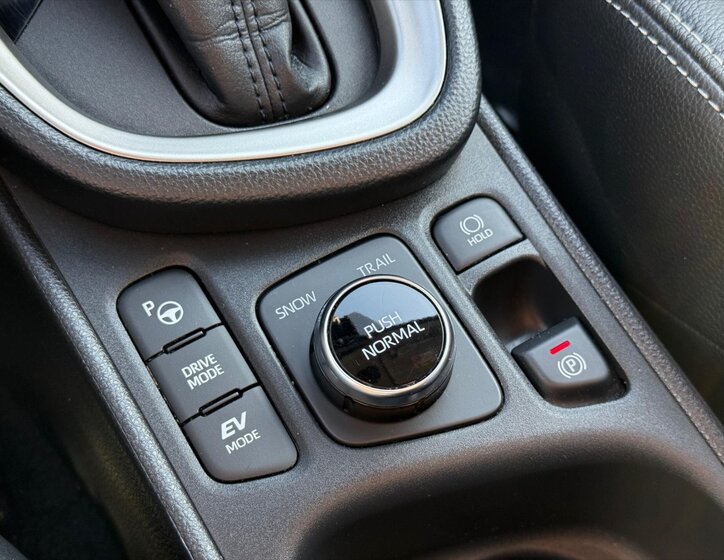 Toyota Yaris Cross SUV 1,5 l 68 kw