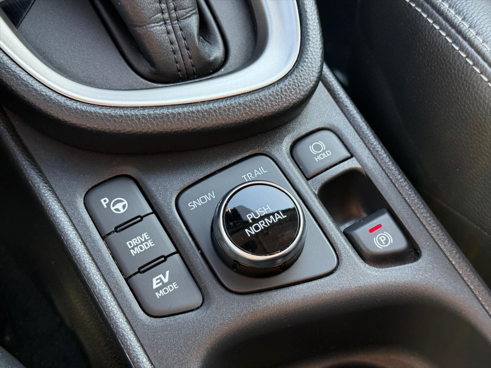 Toyota Yaris Cross SUV 1,5 l 68 kw