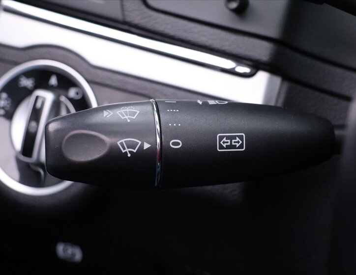 Mercedes-Benz Třídy E Kabriolet 2,1 l 125 kw