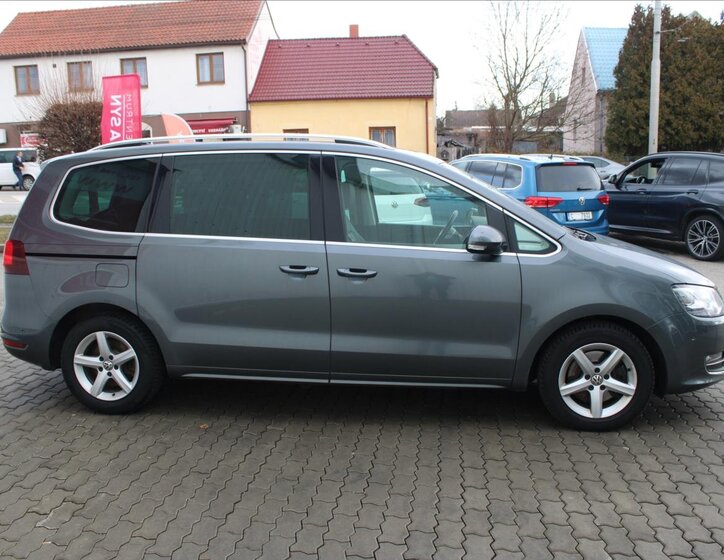 Volkswagen Sharan MPV 2,0 l 110 kw