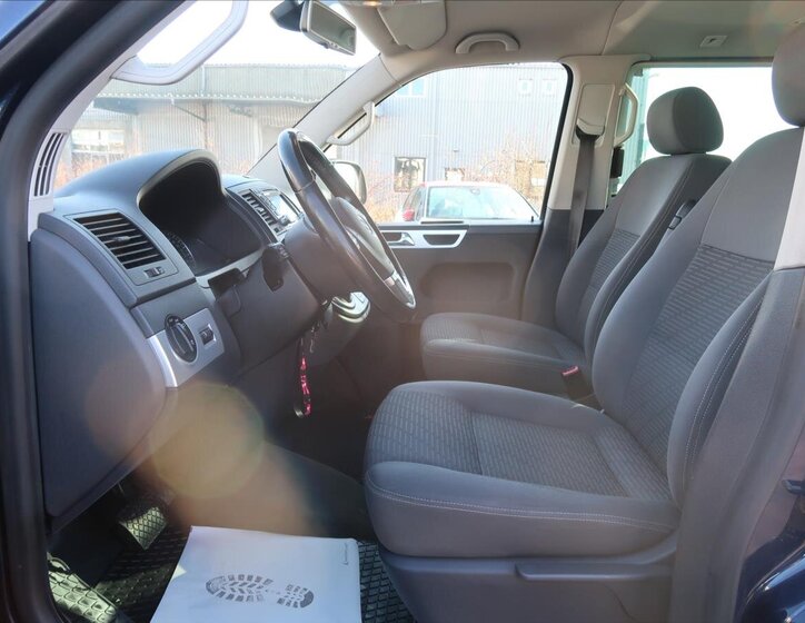 Volkswagen Multivan MPV 2,0 l 103 kw