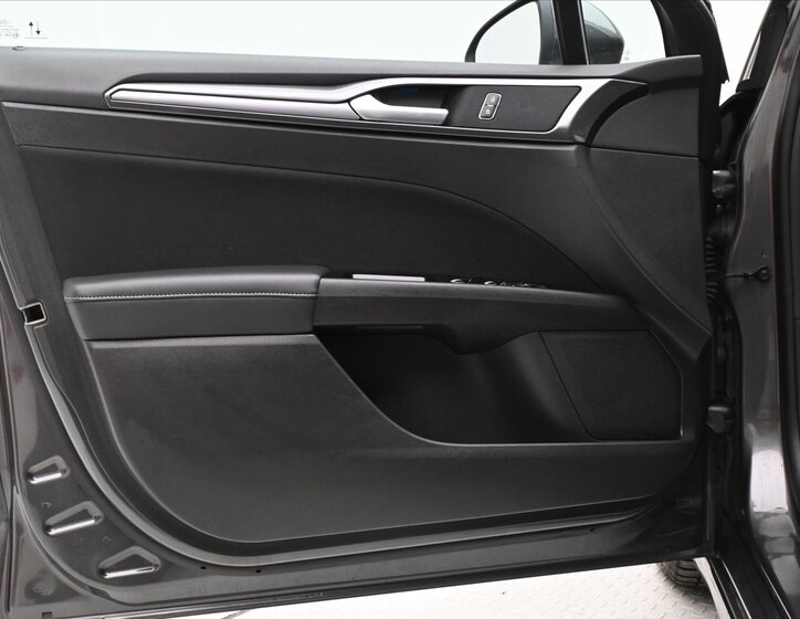 Ford Mondeo Kombi 2,0 l 110 kw