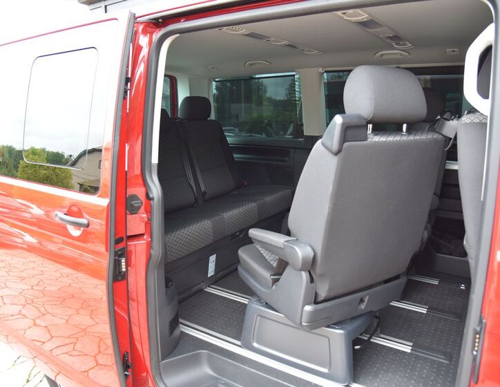 Volkswagen Multivan 22