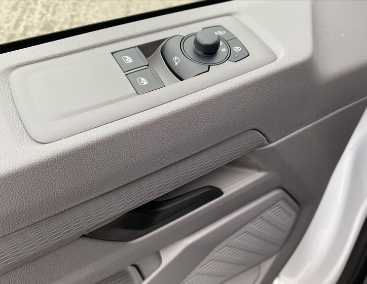 Volkswagen Transporter Kombi 2,0 l 125 kw