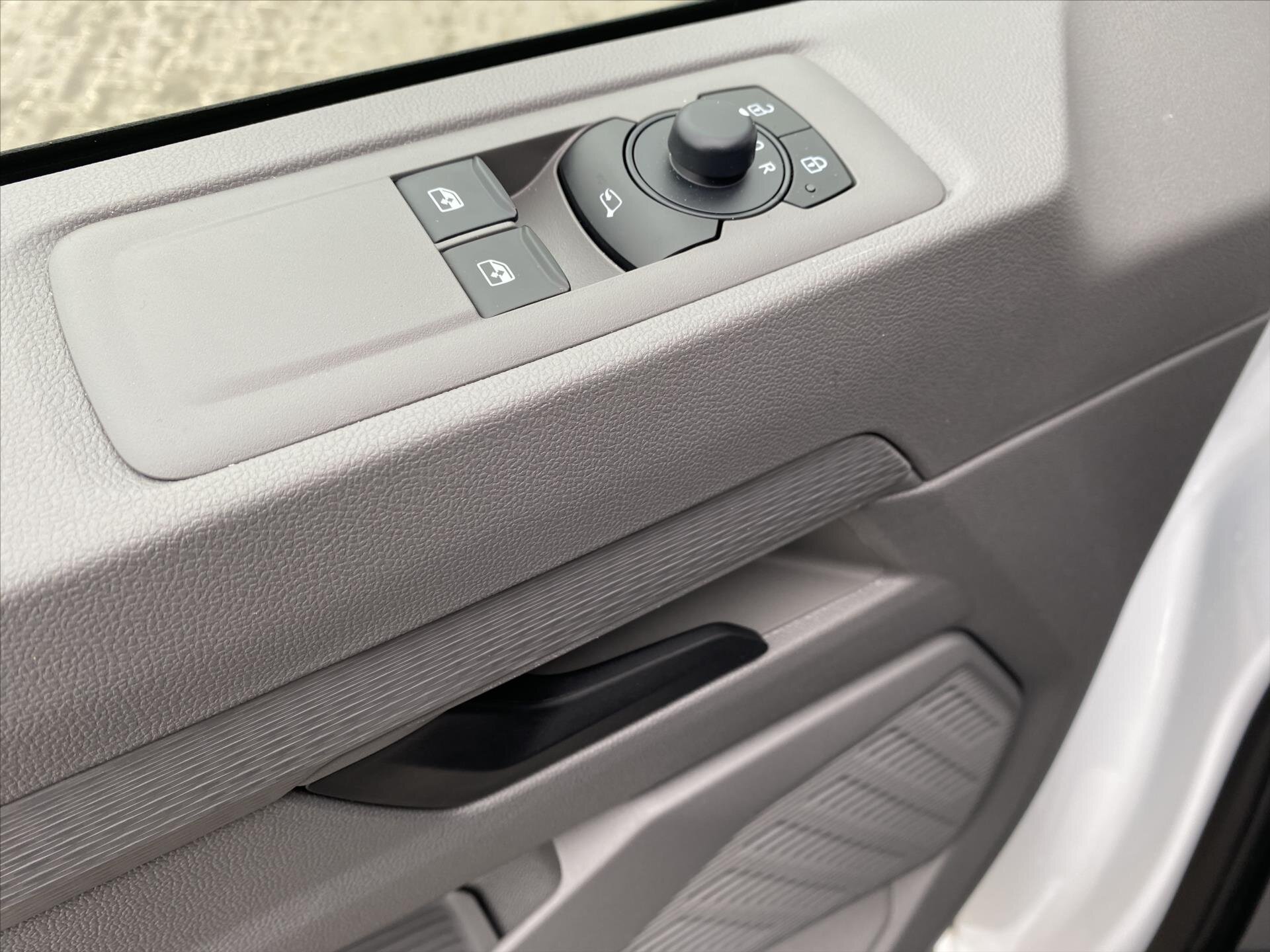 Volkswagen Transporter Kombi 2,0 l 125 kw