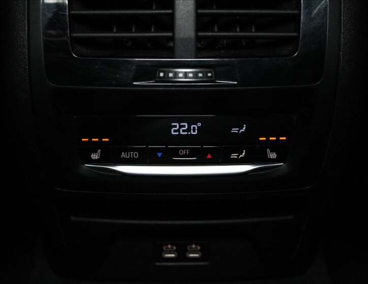 BMW X3 SUV 2,0 l 215 kw