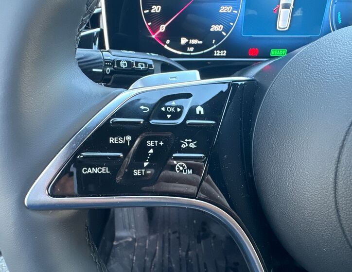 Mercedes-Benz Třídy E 18