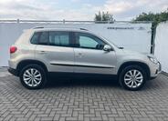 Volkswagen Tiguan 8