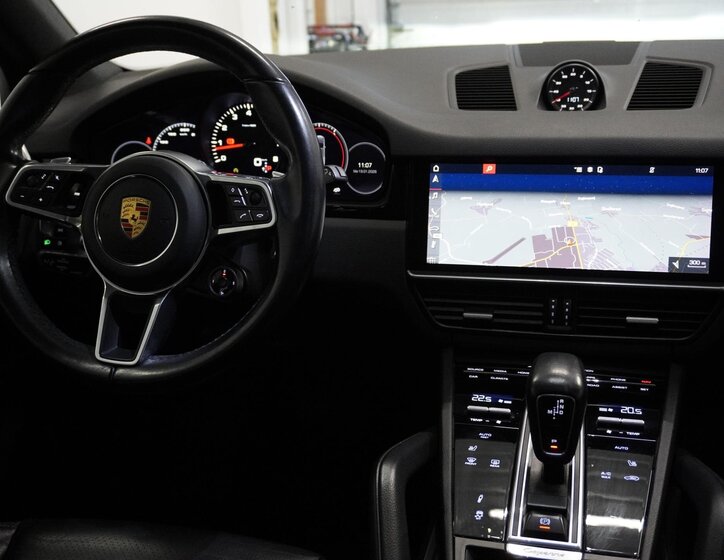 Porsche Cayenne SUV 2,9 l 250 kw