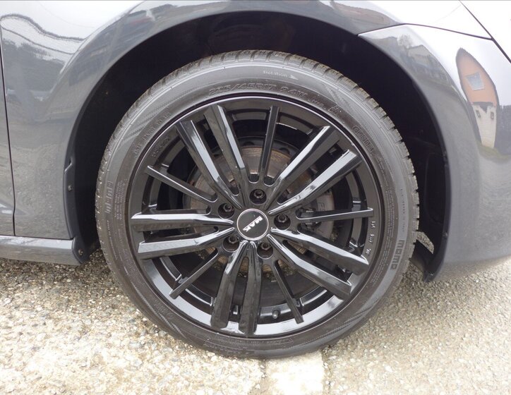 Volkswagen Golf Hatchback 1,2 l 63 kw