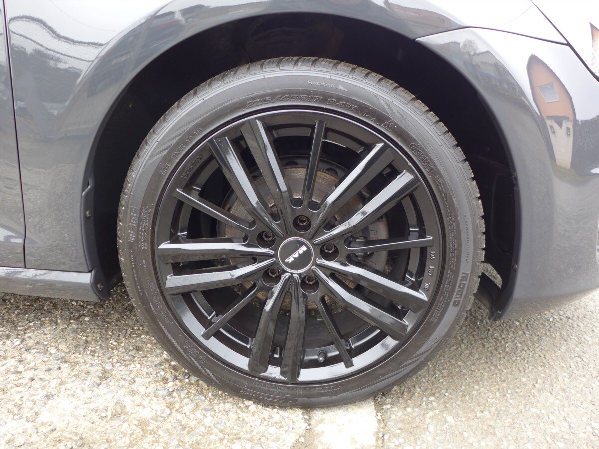 Volkswagen Golf Hatchback 1,2 l 63 kw