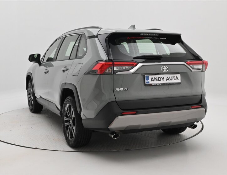 Toyota RAV4 SUV 2,0 l 129 kw
