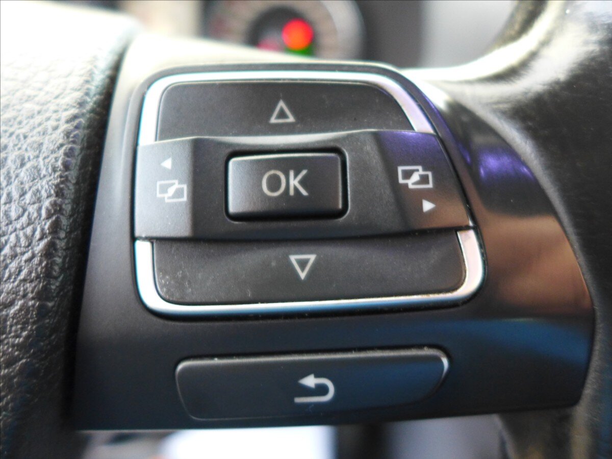 Volkswagen Touran Kombi 1,6 l 77 kw