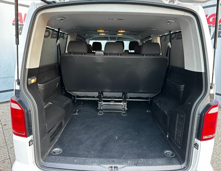 Volkswagen Caravelle Kombi 2,0 l 75 kw