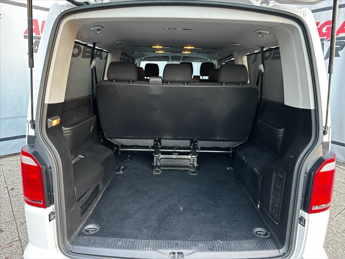 Volkswagen Caravelle Kombi 2,0 l 75 kw