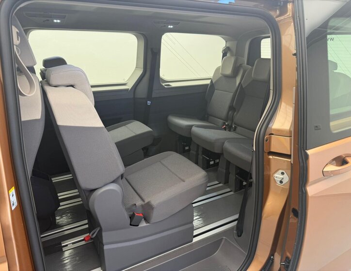 Volkswagen Multivan 7