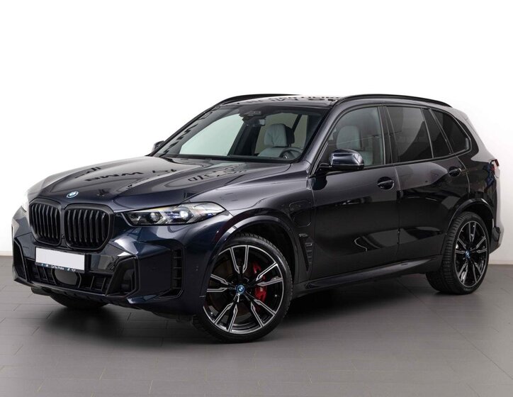 BMW X5 SUV 3,0 l 360 kw