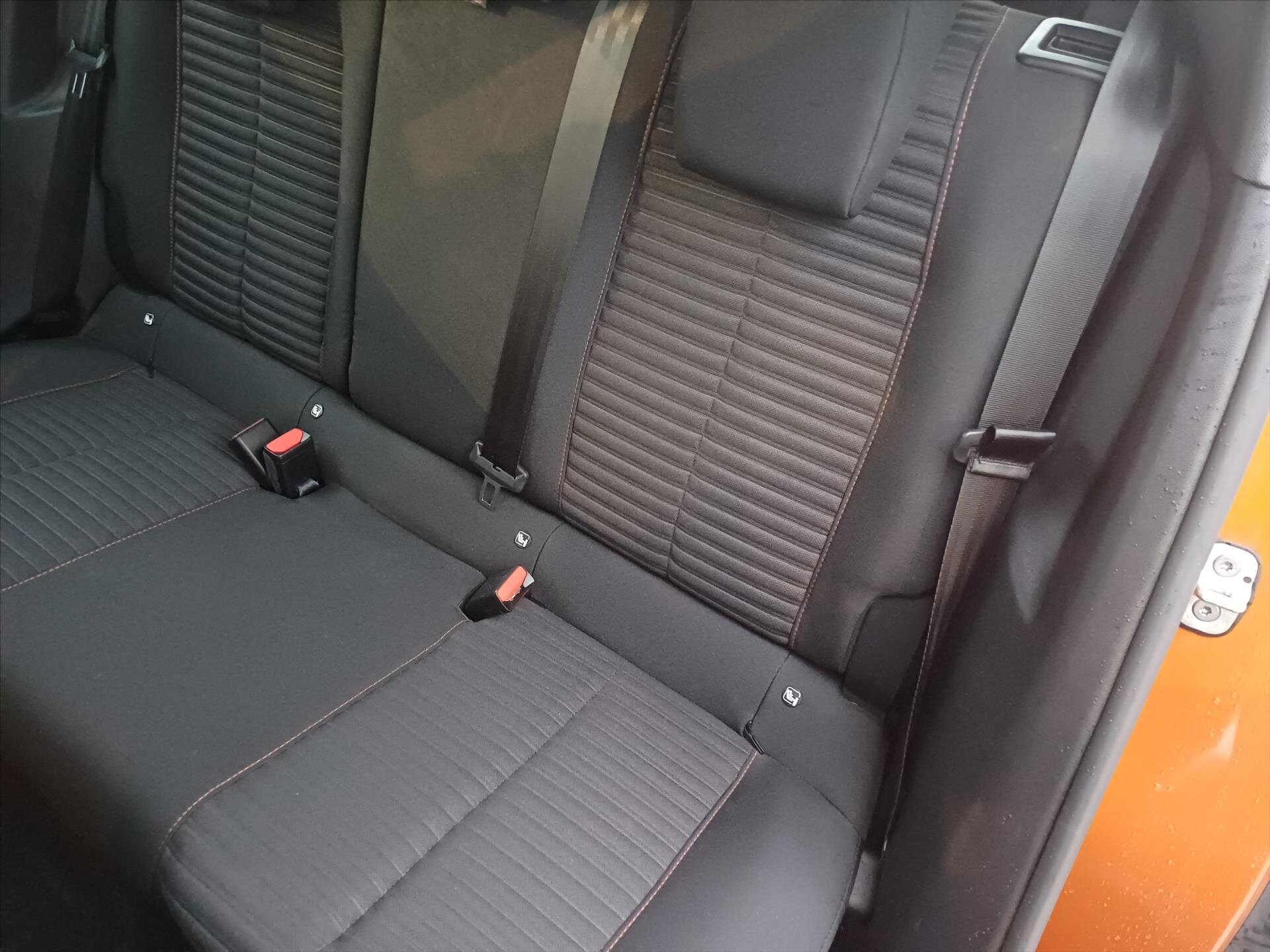 Peugeot 2008 Hatchback 1,5 l 81 kw