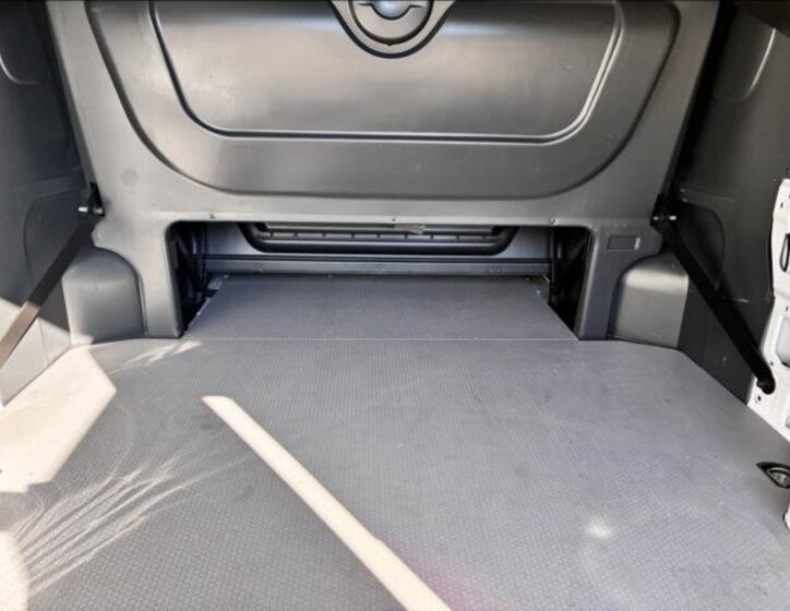 Opel Movano Skříň 2,2 l 103 kw