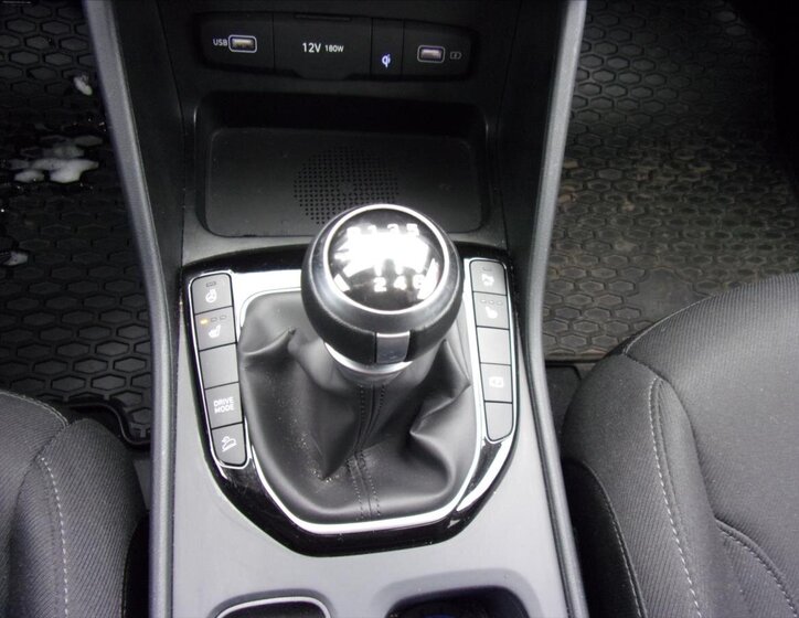 Hyundai Tucson SUV 1,6 l 110 kw