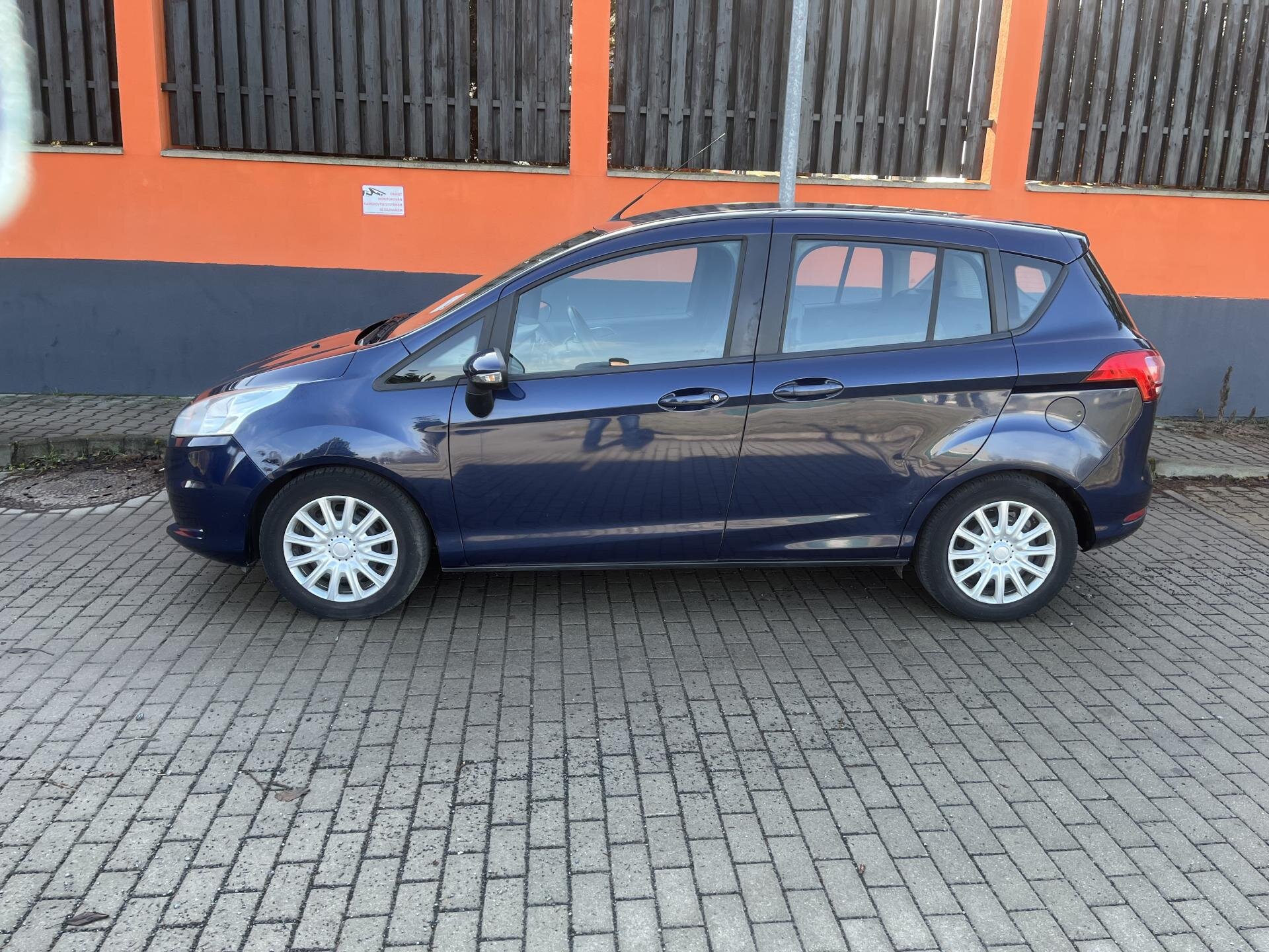 Ford B-MAX Kombi 1,5 l 55 kw