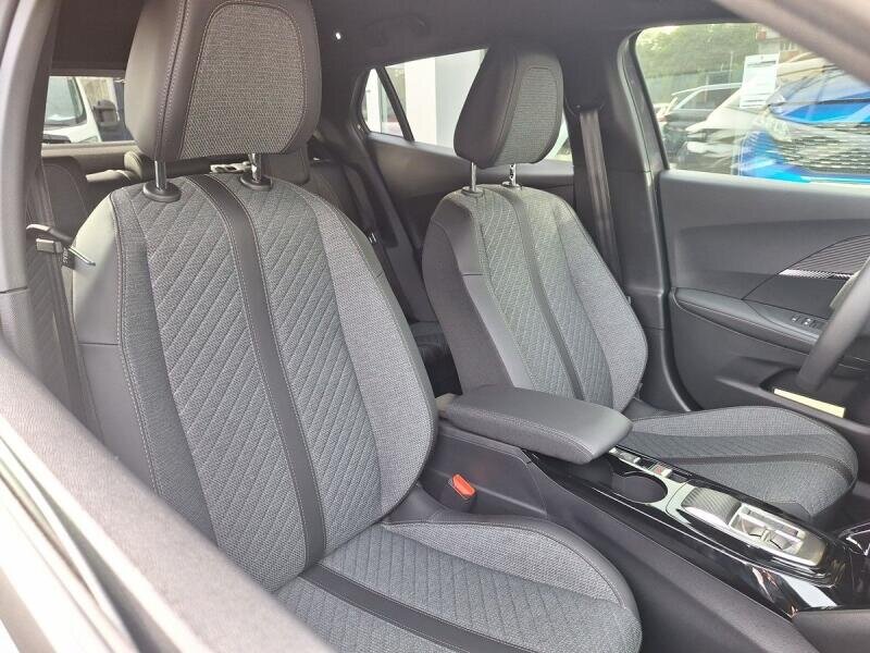 Peugeot 2008 SUV / Terénní 1,2 l 74 kw