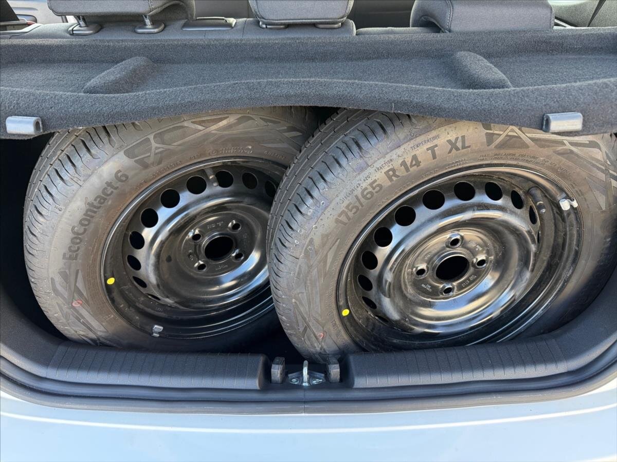 Hyundai i10 Hatchback 998,0 49 kw