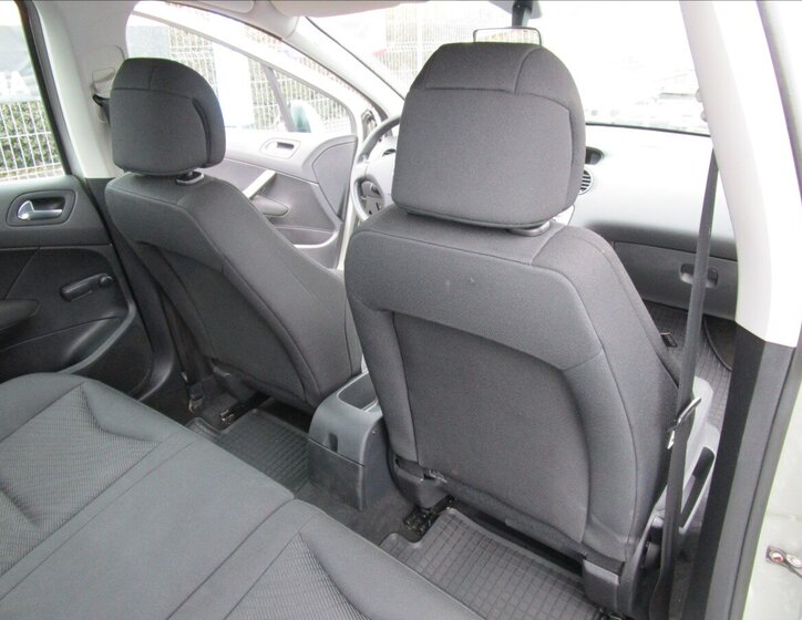 Peugeot 308 Hatchback 1,6 l 66 kw