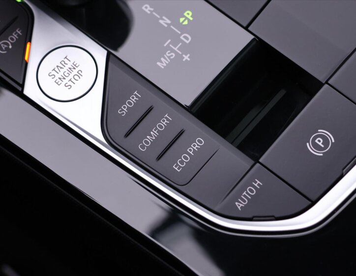 BMW Řada 1 Hatchback 2,0 l 195 kw