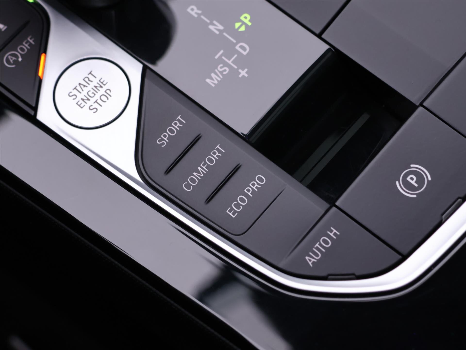 BMW Řada 1 Hatchback 2,0 l 195 kw