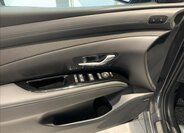 Hyundai Tucson SUV 1,6 l 158 kw