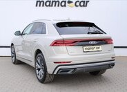 Audi Q8 SUV / Terénní 3,0 l 250 kw