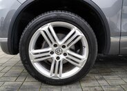 Volkswagen Touareg 11