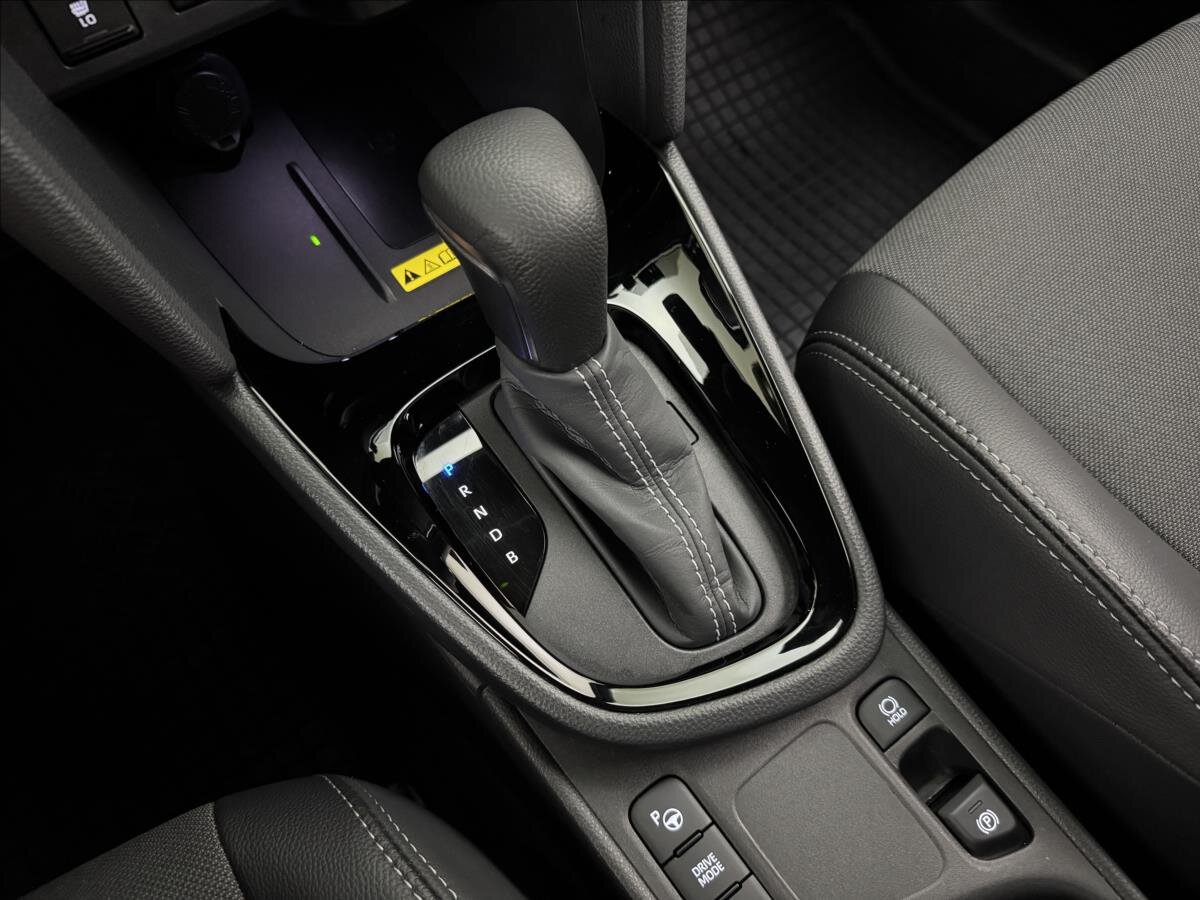 Toyota Yaris Cross SUV 1,5 l 96 kw