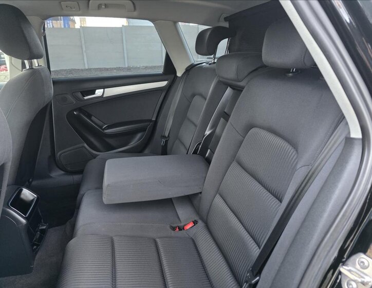 Audi A4 Kombi 2,0 l 88 kw