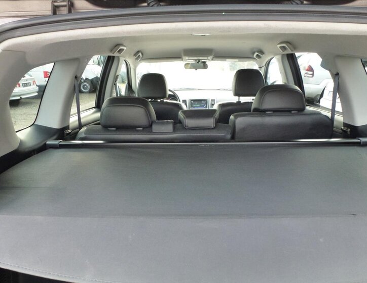 Mitsubishi Outlander Kombi 2,3 l 130 kw