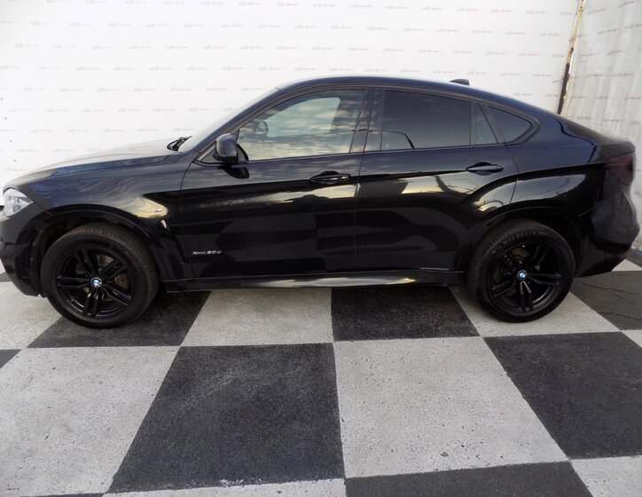 BMW X6 SUV / Terénní 3,0 l 190 kw