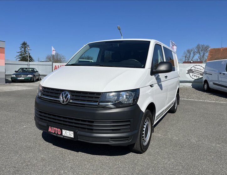 Volkswagen Transporter Kombi 2,0 l 62 kw