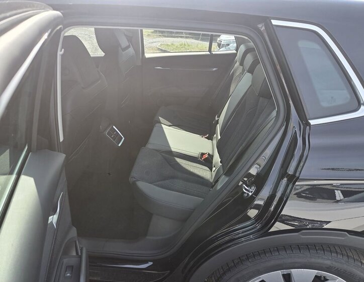 Škoda Elroq SUV / Terénní 1,0 210 kw