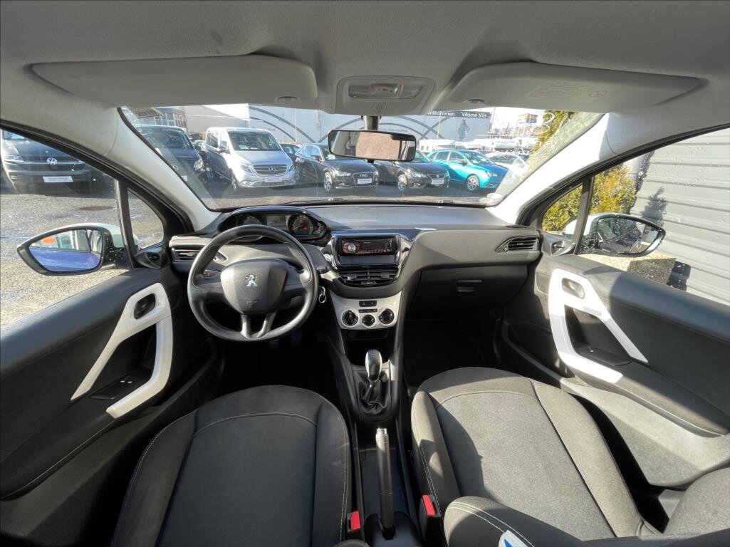 Peugeot 208 Hatchback 999,0 50 kw