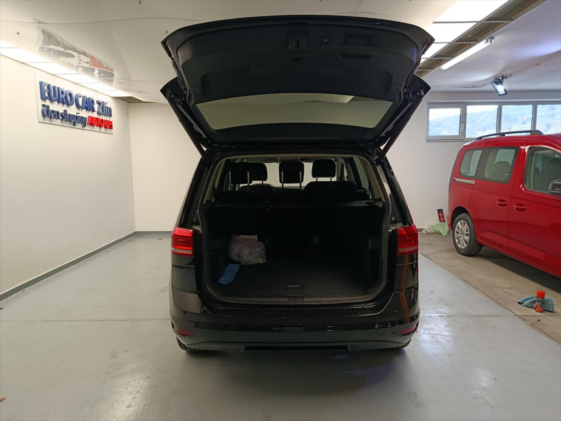 Volkswagen Touran MPV 1,5 l 110 kw