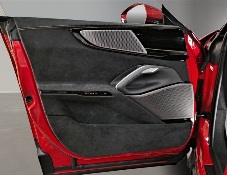 Ferrari Purosangue SUV / Terénní 6,5 l 529 kw