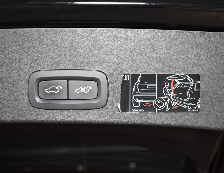 Volvo XC40 SUV 2,0 l 140 kw