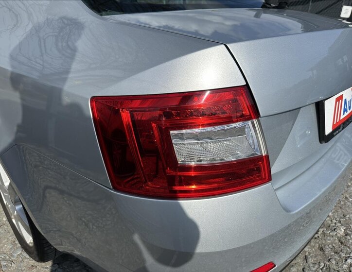 Škoda Octavia Liftback 1,4 l 103 kw