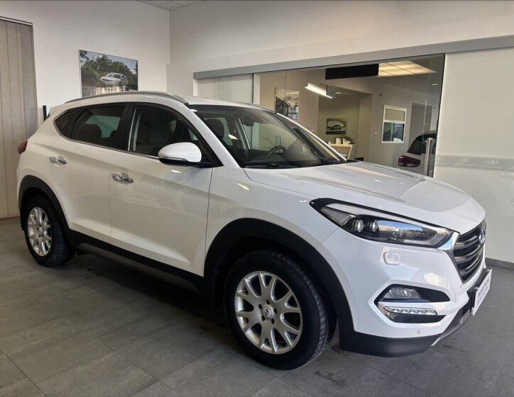 Hyundai Tucson SUV 2,0 l 100 kw