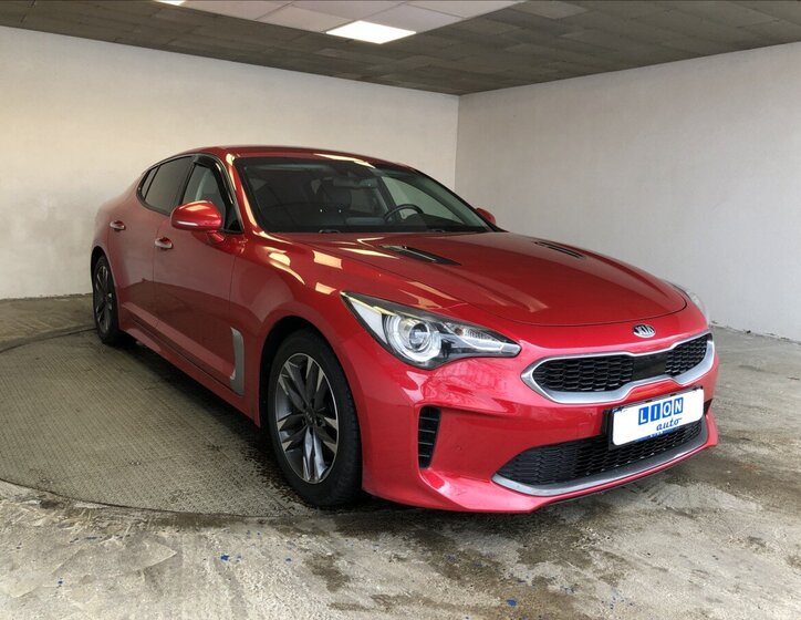 KIA Stinger 1