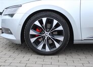 Škoda Superb 9