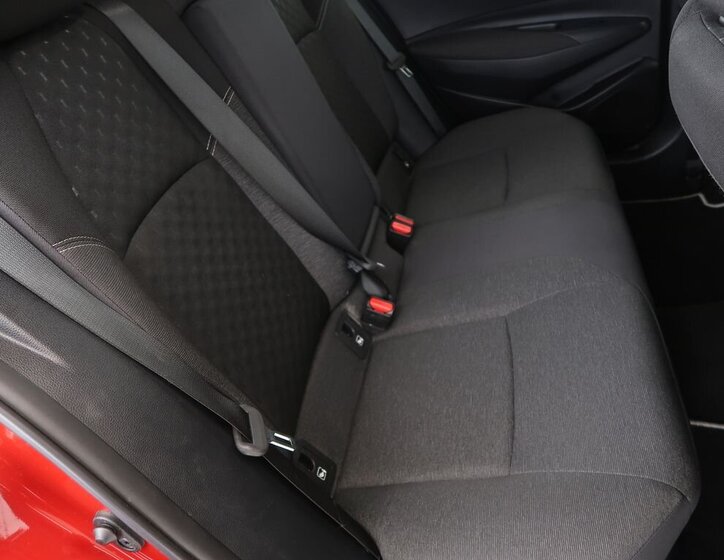 Toyota Corolla Sedan / Limuzína 1,8 l 72 kw