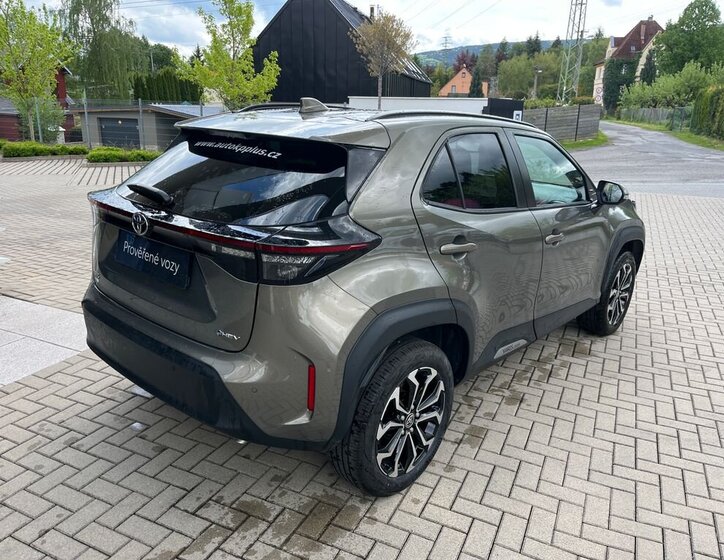 Toyota Yaris Cross SUV / Terénní 1,5 l 68 kw